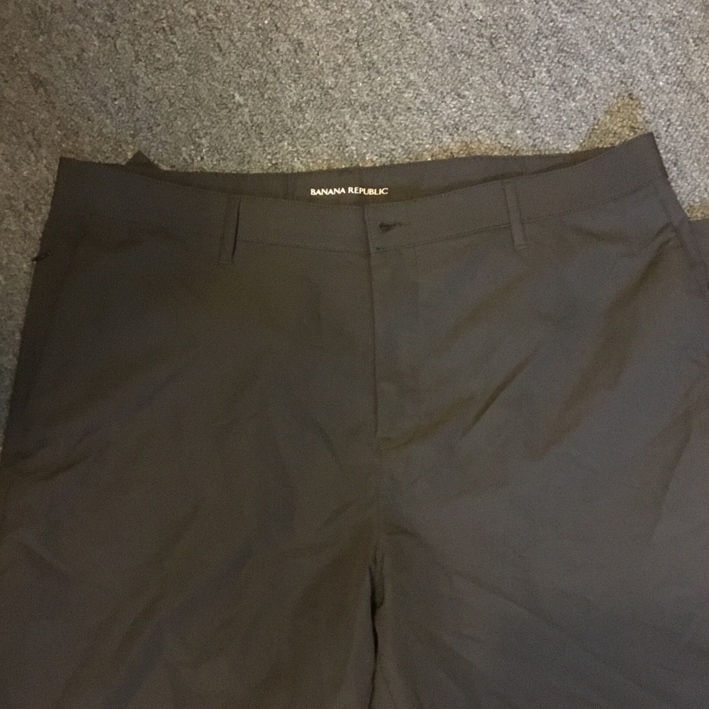 Banana Republic Golf Men's Pants.